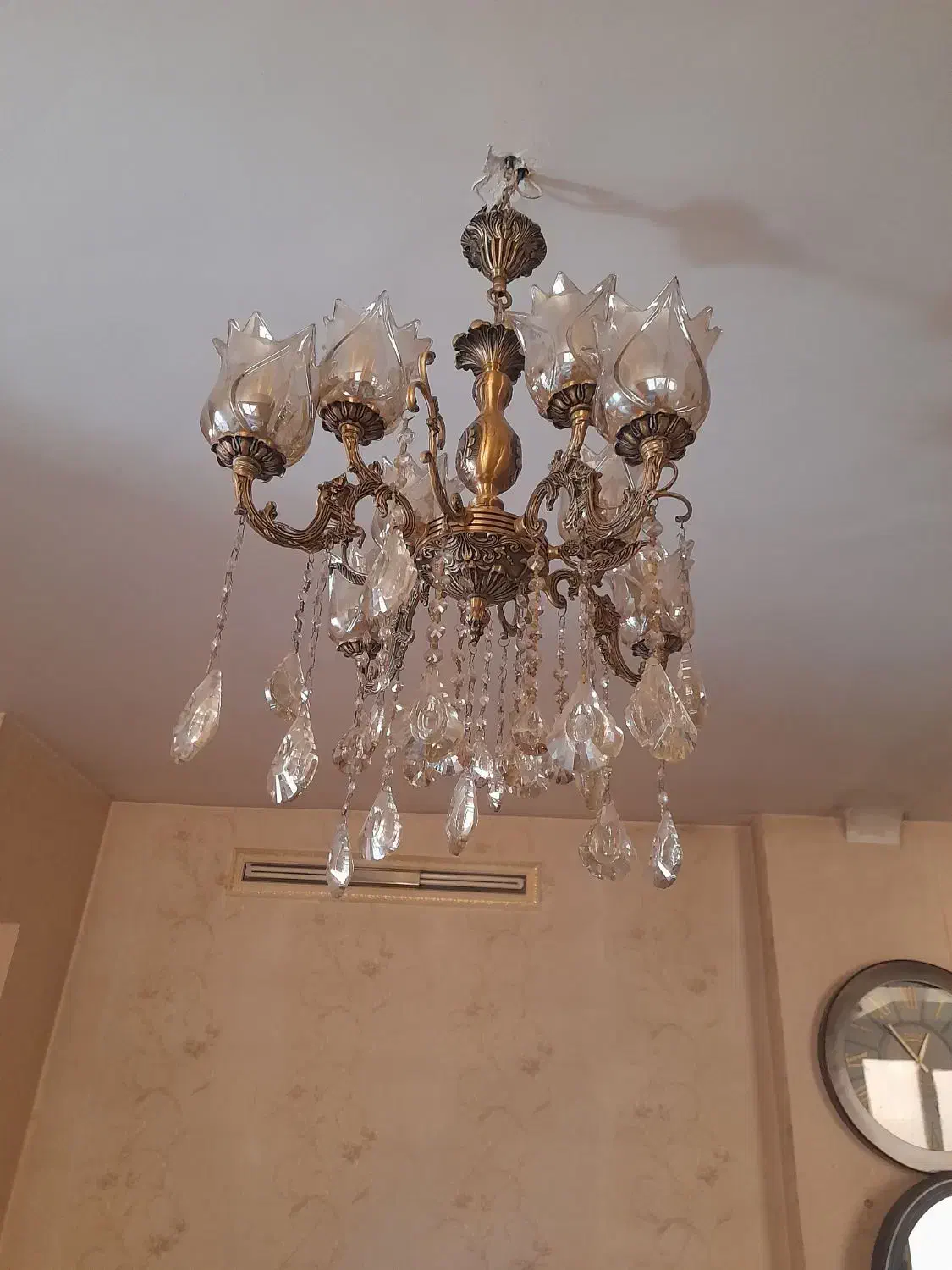 لوستر۴ شاخه|لوستر و چراغ آویز|باقرشهر, |دیوار