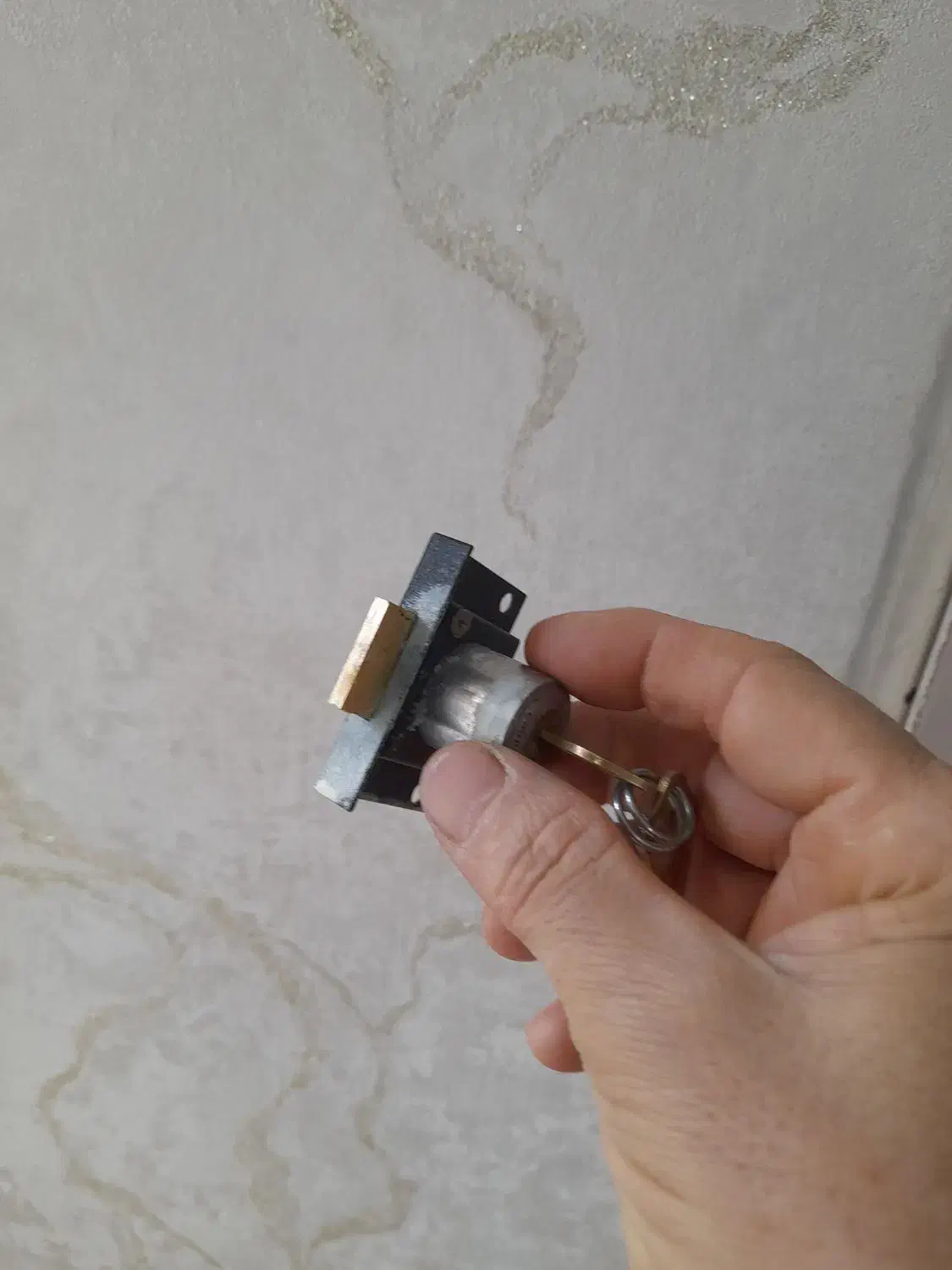 قفل کمد|جاکفشی، کمد، دراور|تبریز, |دیوار