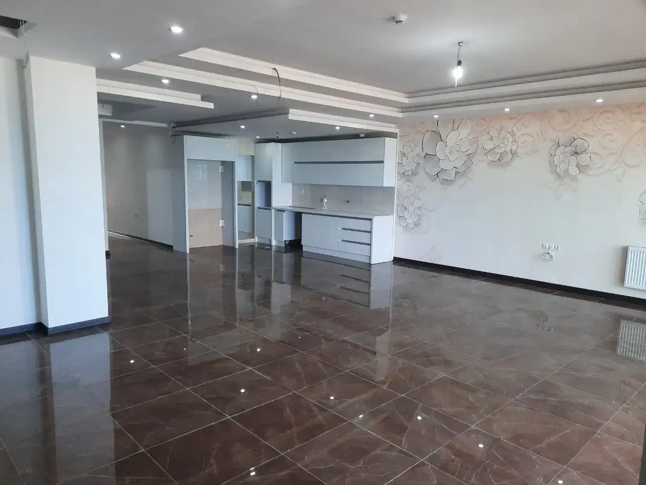 آپارتمان ۲۰۰ متری طبقه ۱۴|فروش آپارتمان|فریدونکنار, |دیوار