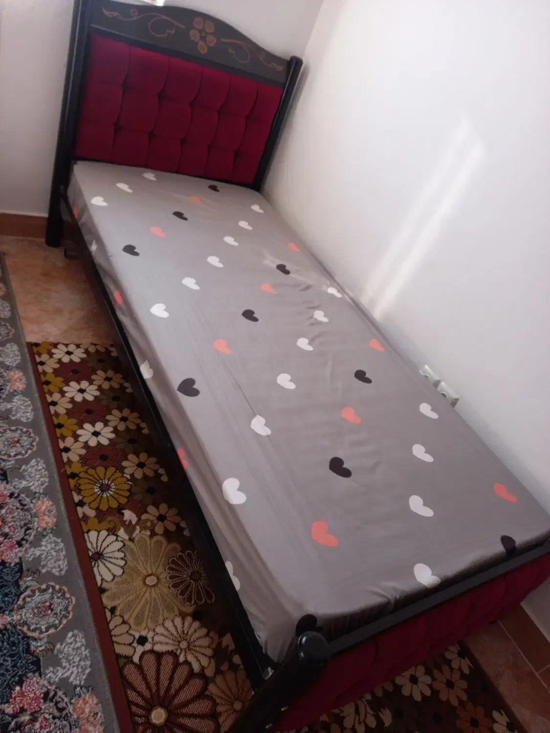 تخب خواب تک نفره دست دوم|تخت و سرویس خواب|رودسر, |دیوار