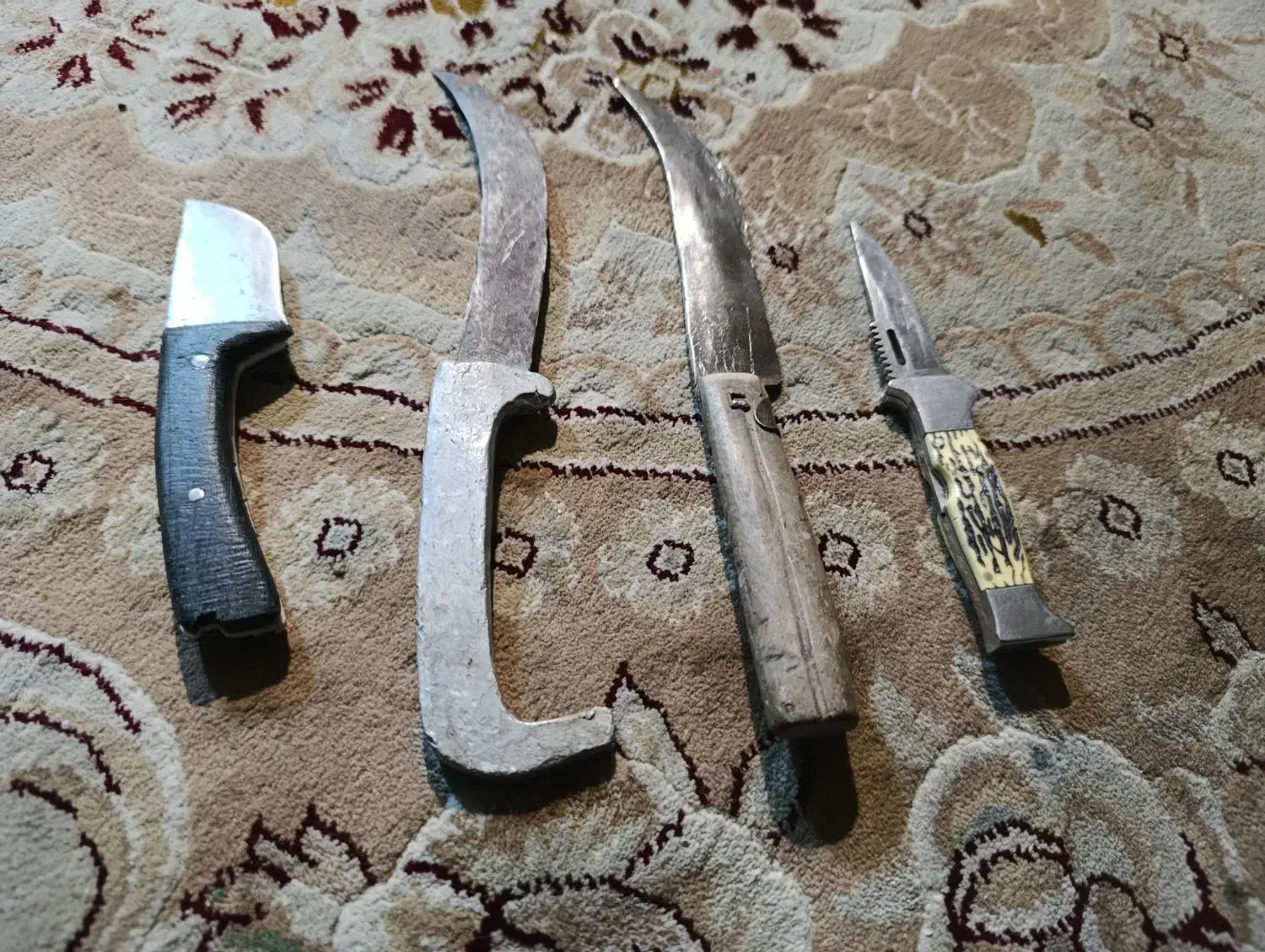 چاقو|کلکسیون و سرگرمی|قائن, |دیوار