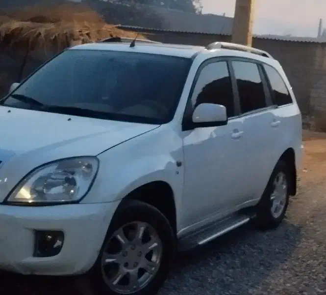 ماشین شاسی بلند|خودرو سواری و وانت|خوی, |دیوار