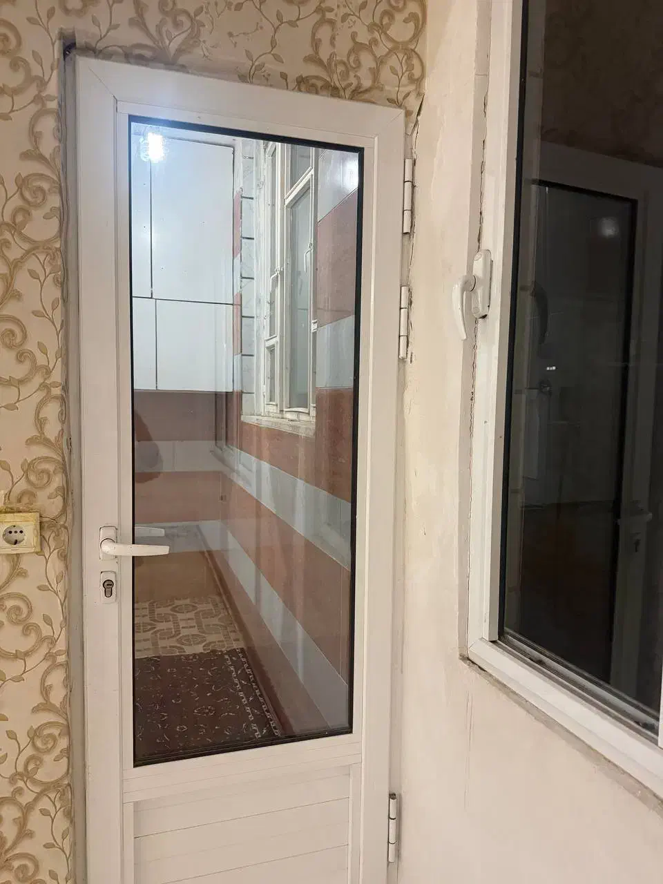 آپارتمان شخصی ساز واقع در شهر بعثت|اجارهٔ آپارتمان|مرند, |دیوار