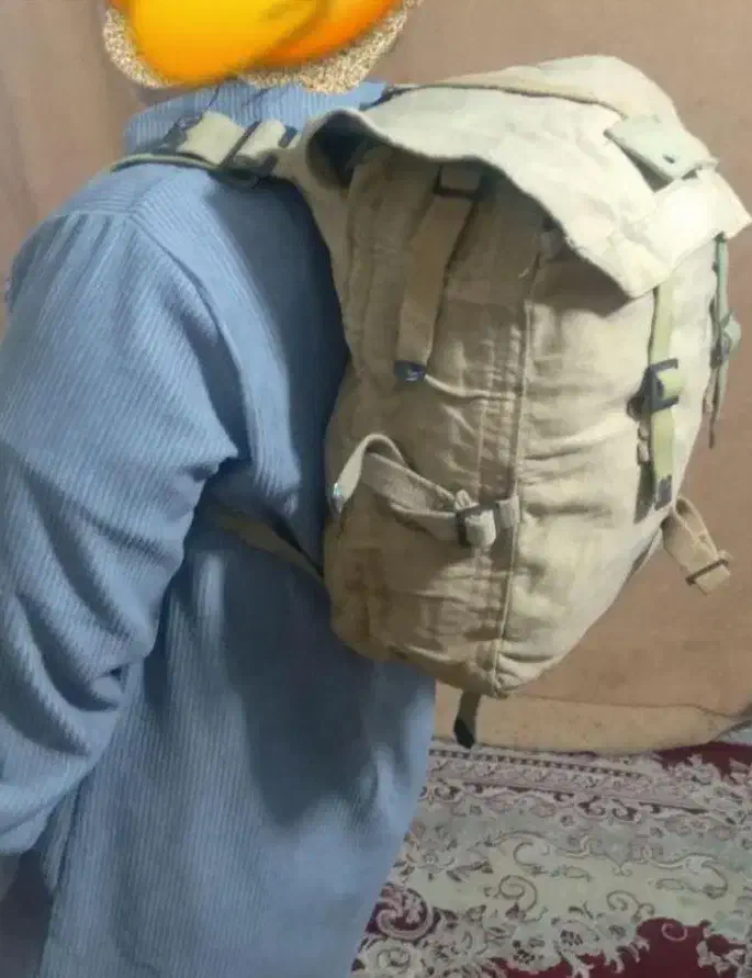 کوله پشتی برزنت قدیم|کوهنوردی و کمپینگ|قم, نیروگاه|دیوار