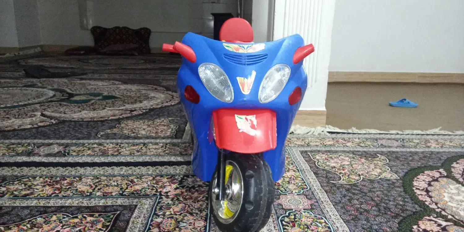 موتور شارژی برای بچهای تا وزن 25کیلو|اسباب و اثاث بچه|ایذه, |دیوار