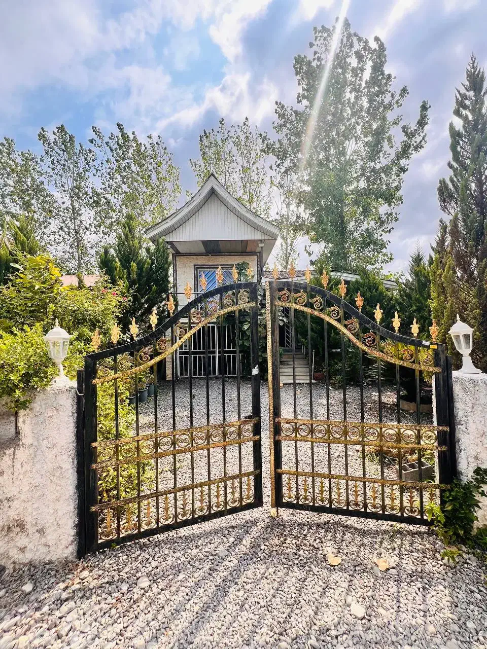 ویلا پیلوت نیمه مبله / امنیت بالا در لوکیشن جنگلی|فروش خانه و ویلا|چمستان, |دیوار