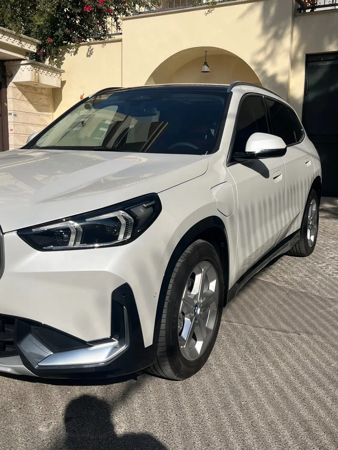 Ix1 مدل ۲۰۲۵ داخل قرمز|خودرو سواری و وانت|تهران, زعفرانیه|دیوار