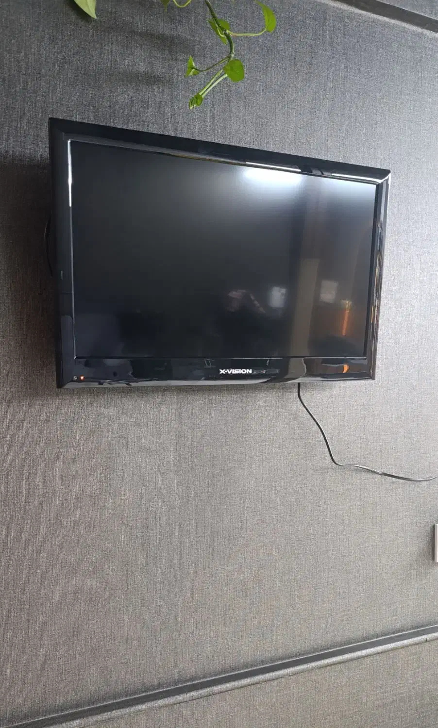 تلویزیون ال ای دی ۲۴ اینچ ایکس ویژن|تلویزیون و پروژکتور|کاشان, سه راه پرورشگاه|دیوار