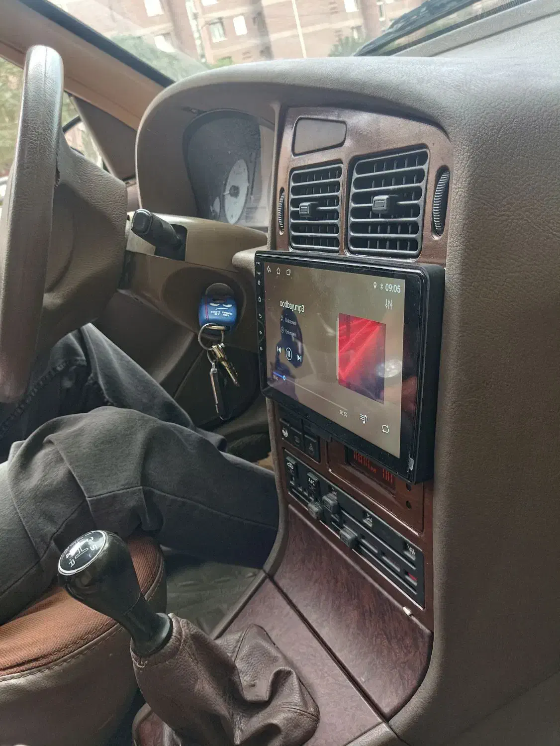 مانیتورپژو داشبوردقدیم|قطعات یدکی و لوازم جانبی|شاهین‌شهر, حافظ جنوبی|دیوار