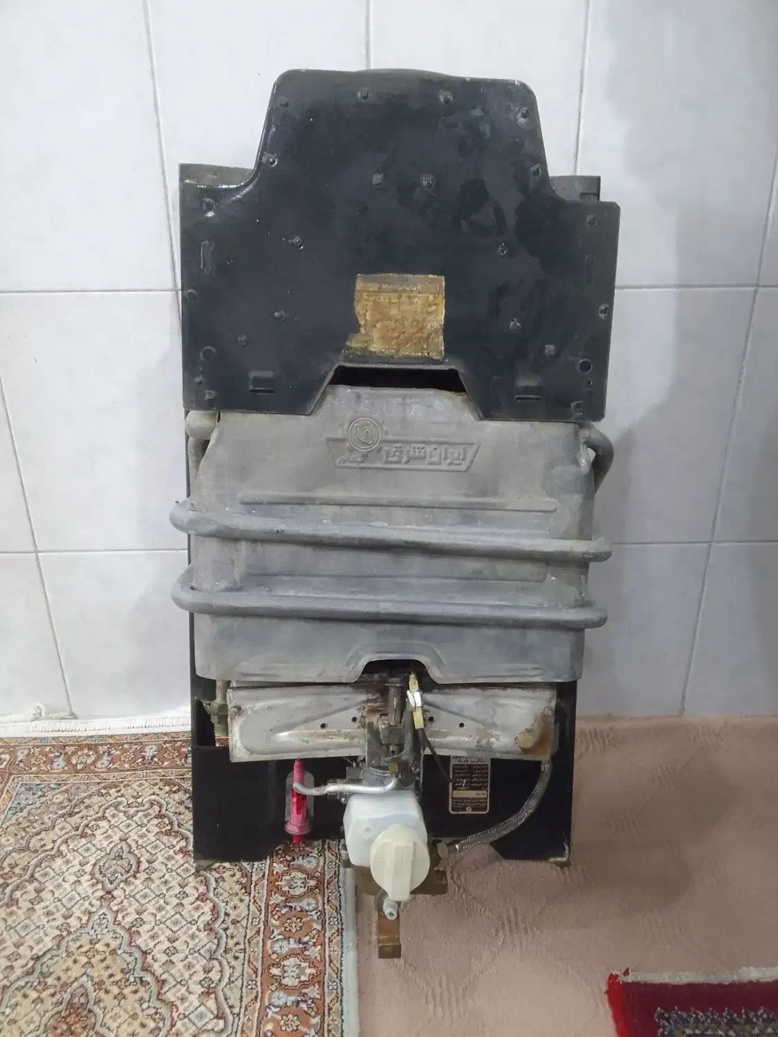 سرویس آبگرمکن تعمیر بخاری گازی صفحه ای جوشکاری|آبگرمکن، پکیج، شوفاژ|ساوه, |دیوار