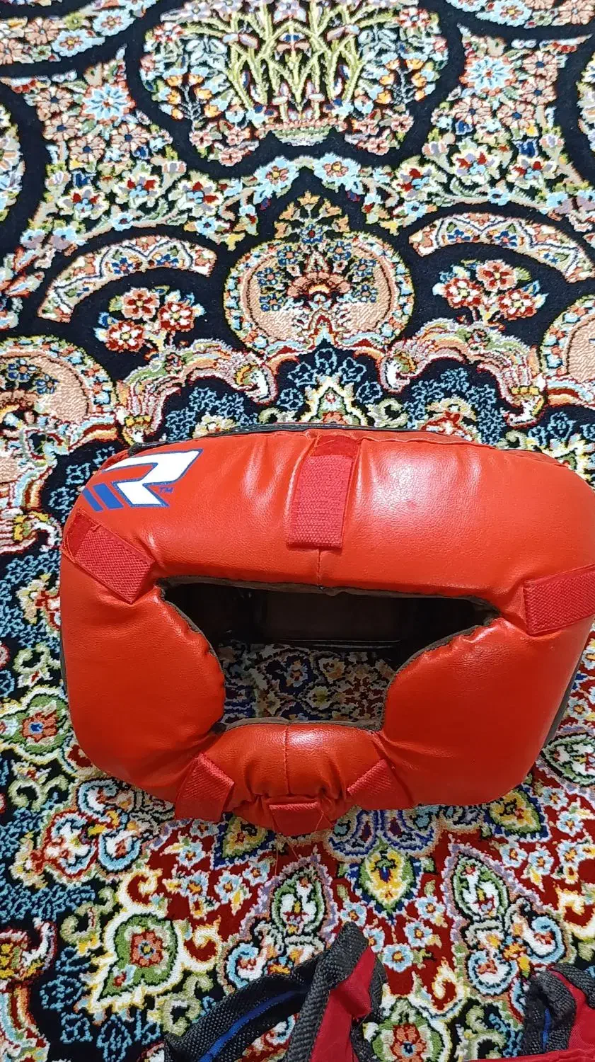 دستکش بوکس|تجهیزات ورزشی|پرند, فاز ۴|دیوار