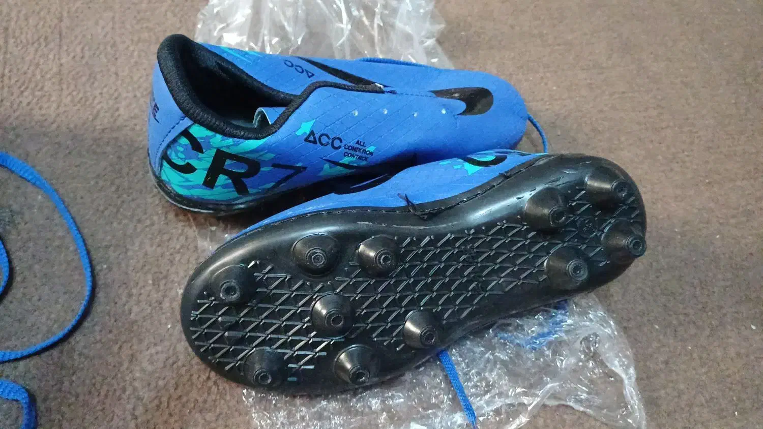 کفش استوک بلند چمنی پسرانه|کیف، کفش، کمربند|بندرعباس, |دیوار