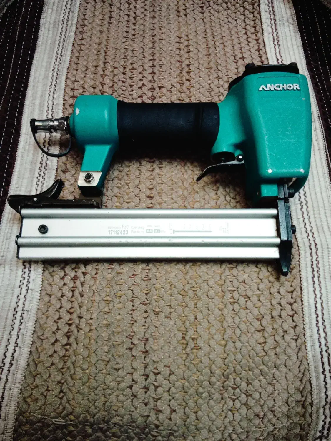 میخکوب بادی  کار کرده|ابزارآلات|خرم‌آباد, |دیوار