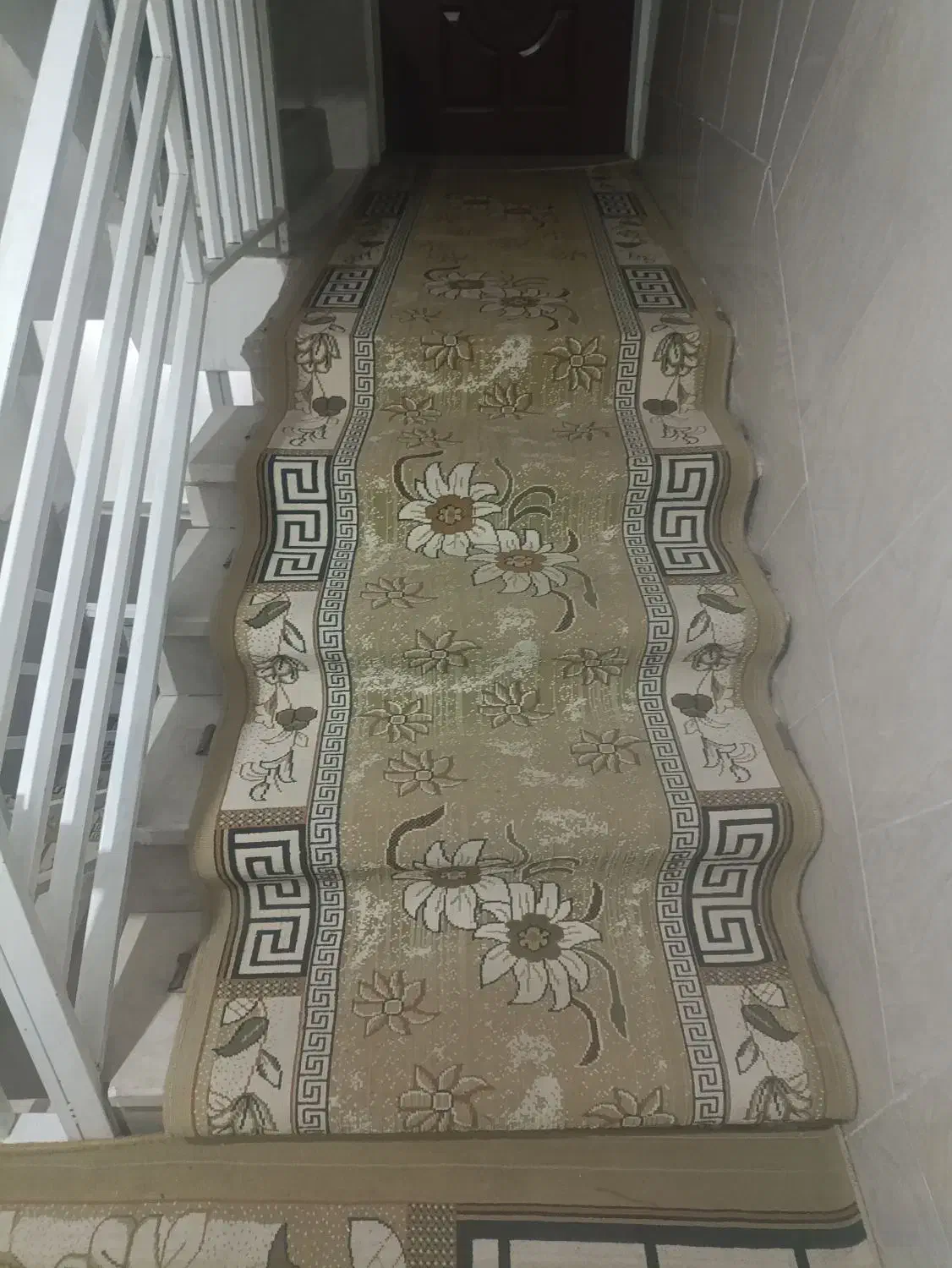 گلیم پله در حد نو بدون نقص|گلیم، جاجیم، گبه|قم, قلعه کامکار|دیوار