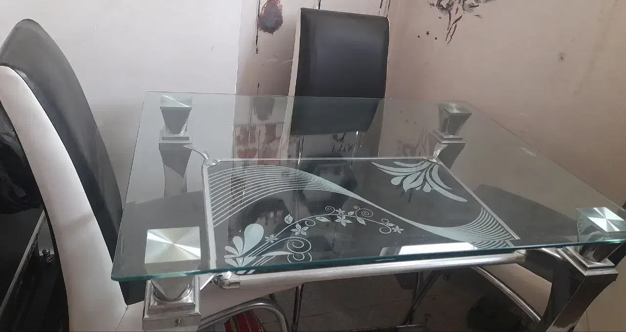 میز و صندلی غذاخوری|میز و صندلی غذاخوری|قم, مهدیه|دیوار