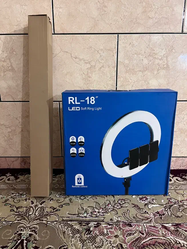 رینگ لایت حرفه ای نو/ همراه کیف حمل/زیر قیمت بازار|لوازم جانبی موبایل و تبلت|ساوه, |دیوار