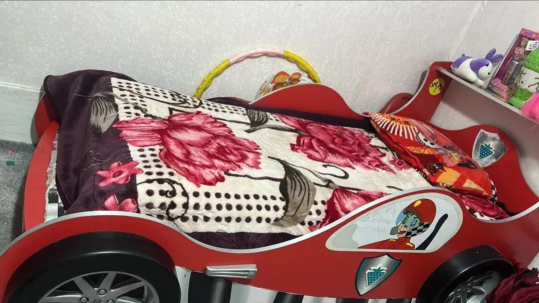 تخت کودک|تخت و سرویس خواب|شیراز, کوشک میدان|دیوار