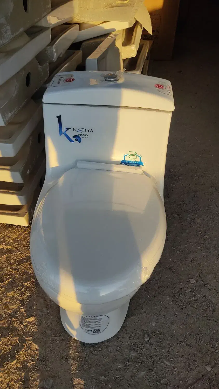 توالت فرنگی کاتیا مدل کارن درجه یک|لوازم سرویس بهداشتی|قزوین, |دیوار