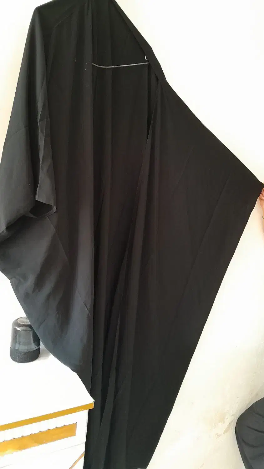 چادر عربی با آستینهای کارشده|لباس|اقبالیه, |دیوار