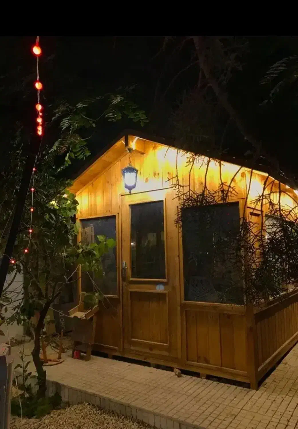 ۱۰۰ متر حیاط دار / آلاچیق و‌ کلبه چوبی / سهروردی