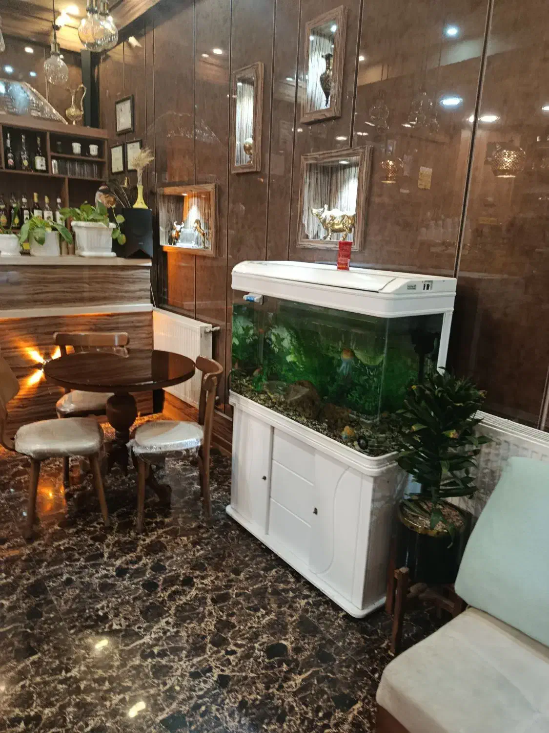 فروش مجهز ترین و به روز ترین کافه فارسان|کافیشاپ و رستوران|فارسان, |دیوار