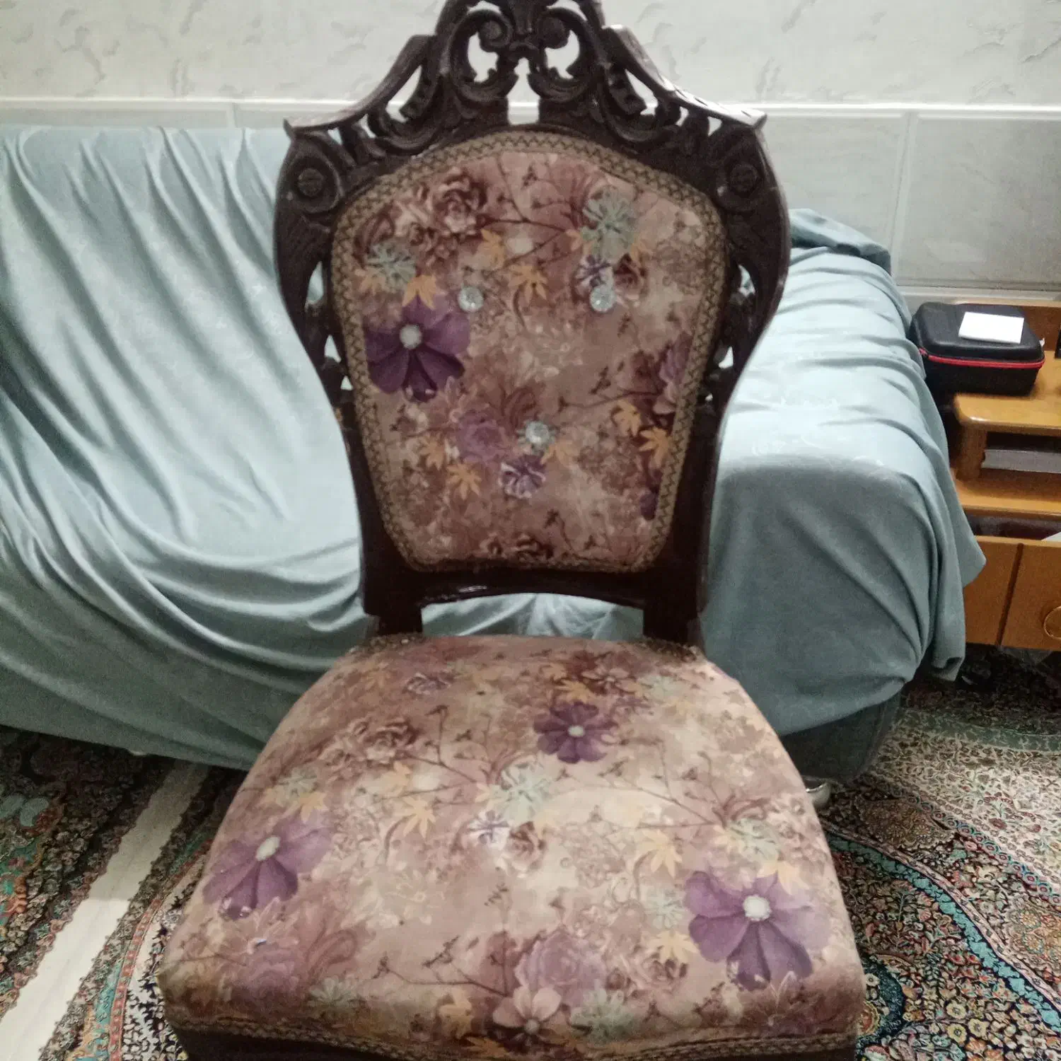 مبل سلطنتی|مبلمان خانگی و میز عسلی|شیراز, احمدی جنوبی|دیوار
