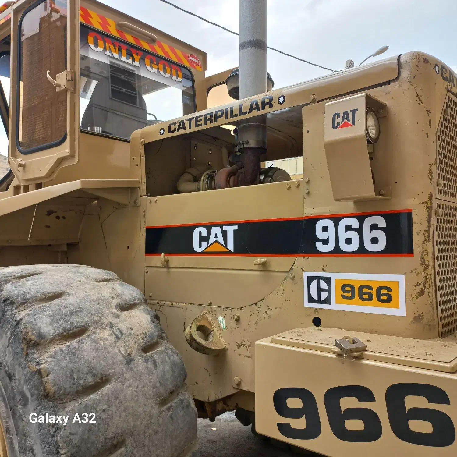 لودر ۹۶۶کاترپیلار|خودرو سنگین|شیراز, شهرک امام حسن|دیوار