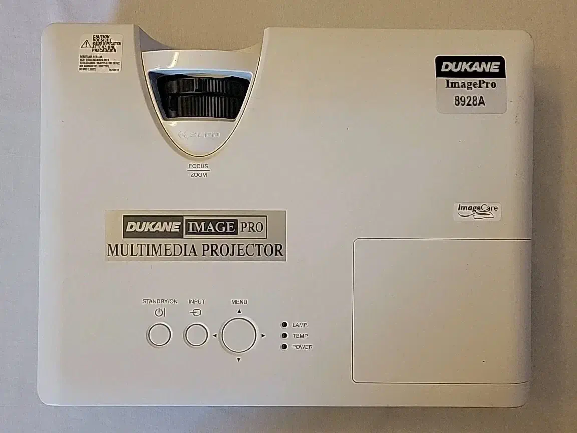 ویدئو پروژکتور هیتاچی DUKANE|تلویزیون و پروژکتور|یزد, |دیوار