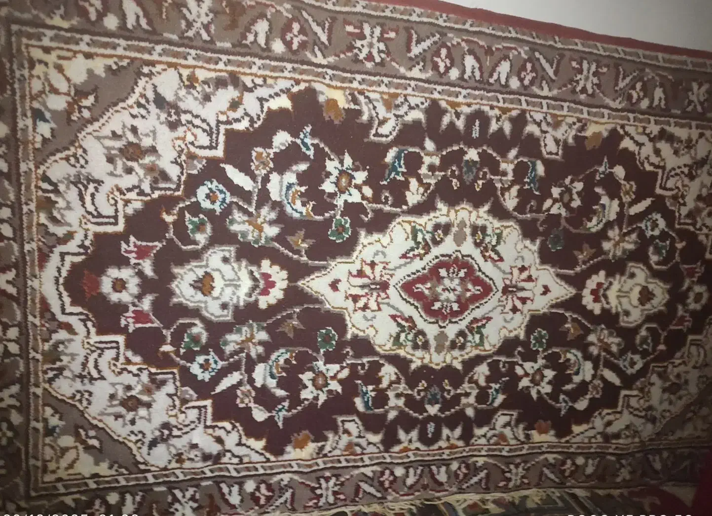 چهار عدد پشتی|پشتی|کاشان, درب اصفهان|دیوار