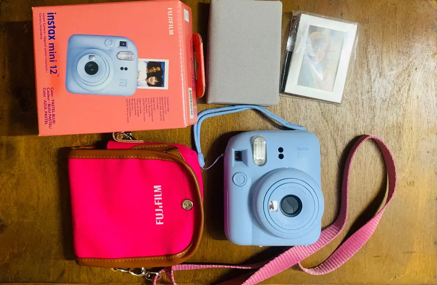 دوربین چاپ فوری مدل مدل Instax mini 12|دوربین عکاسی و فیلم‌برداری|تهران, فلسطین (میدان انقلاب)|دیوار