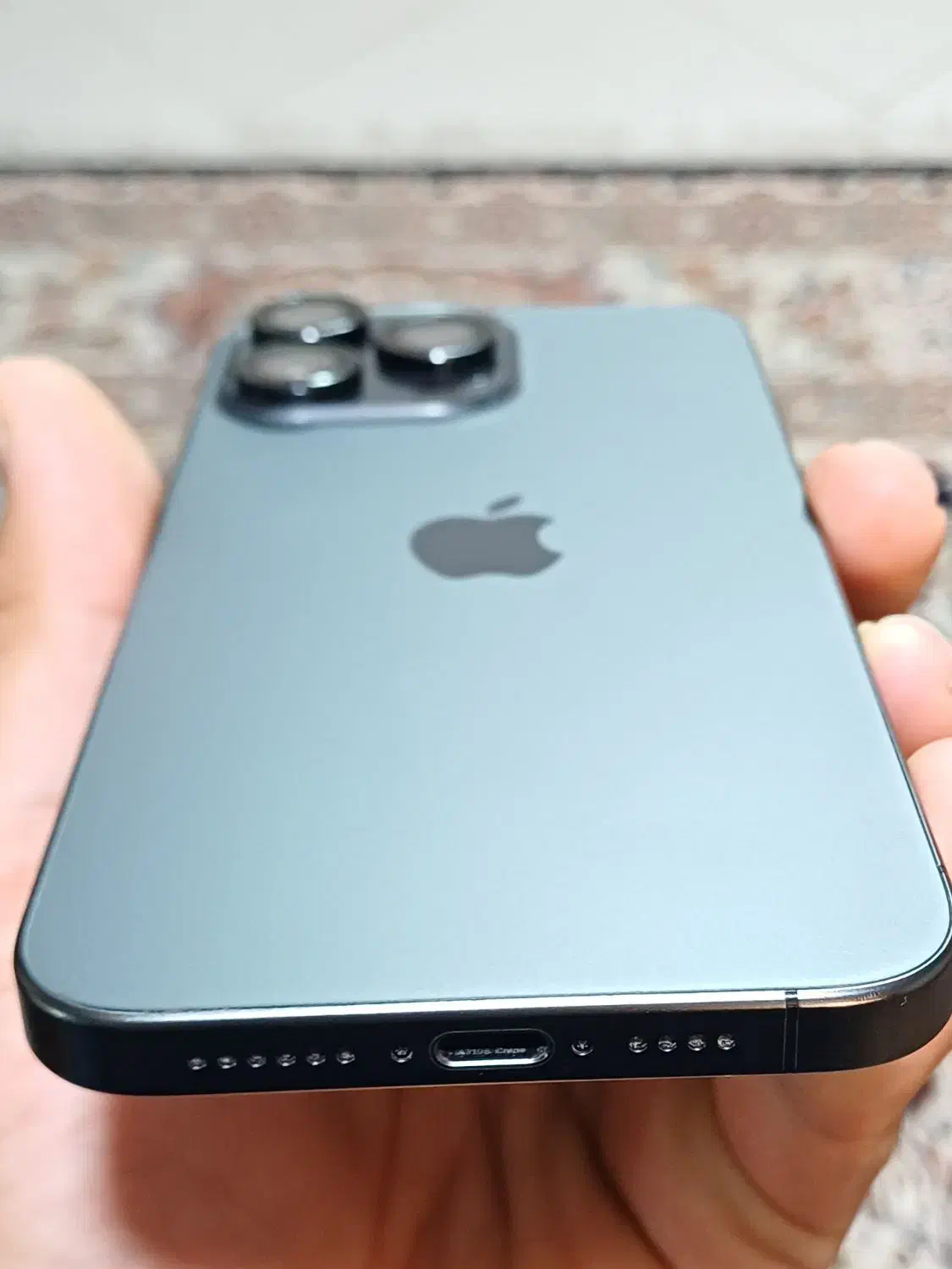 آیفون ۱۵ پرومکس ۵۱۲ . در حد آک با شارژ اصلی|موبایل|مشهد, کارگران|دیوار