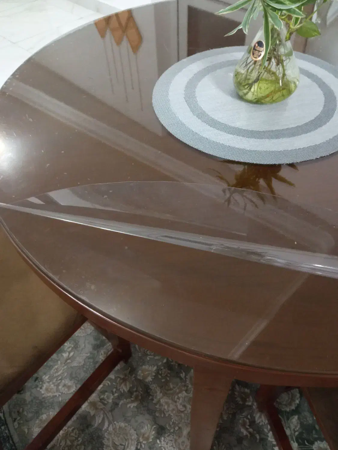 میز نهارخوری گرد|میز و صندلی غذاخوری|ایلام, |دیوار