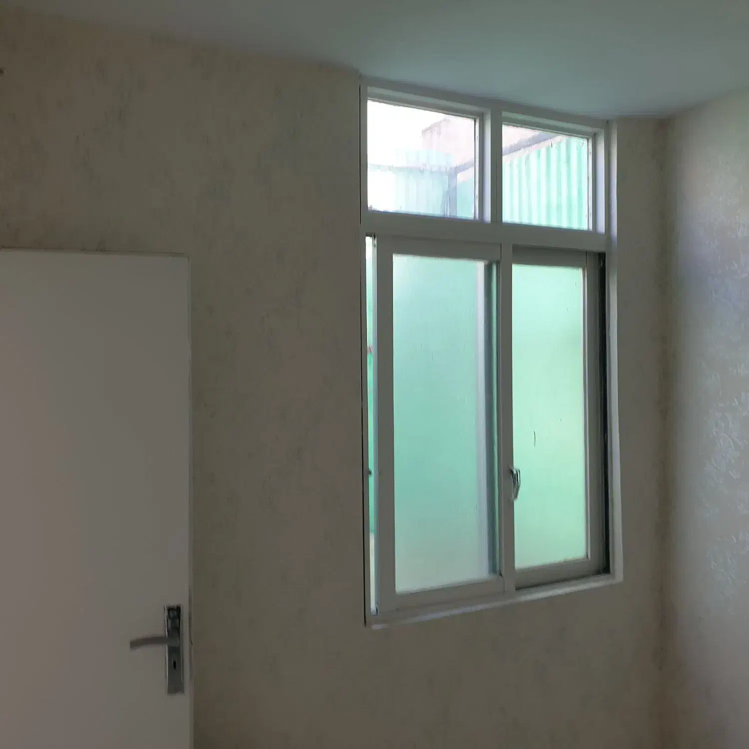 ۶۹ متر دو خوابه مهراباد جنوبی