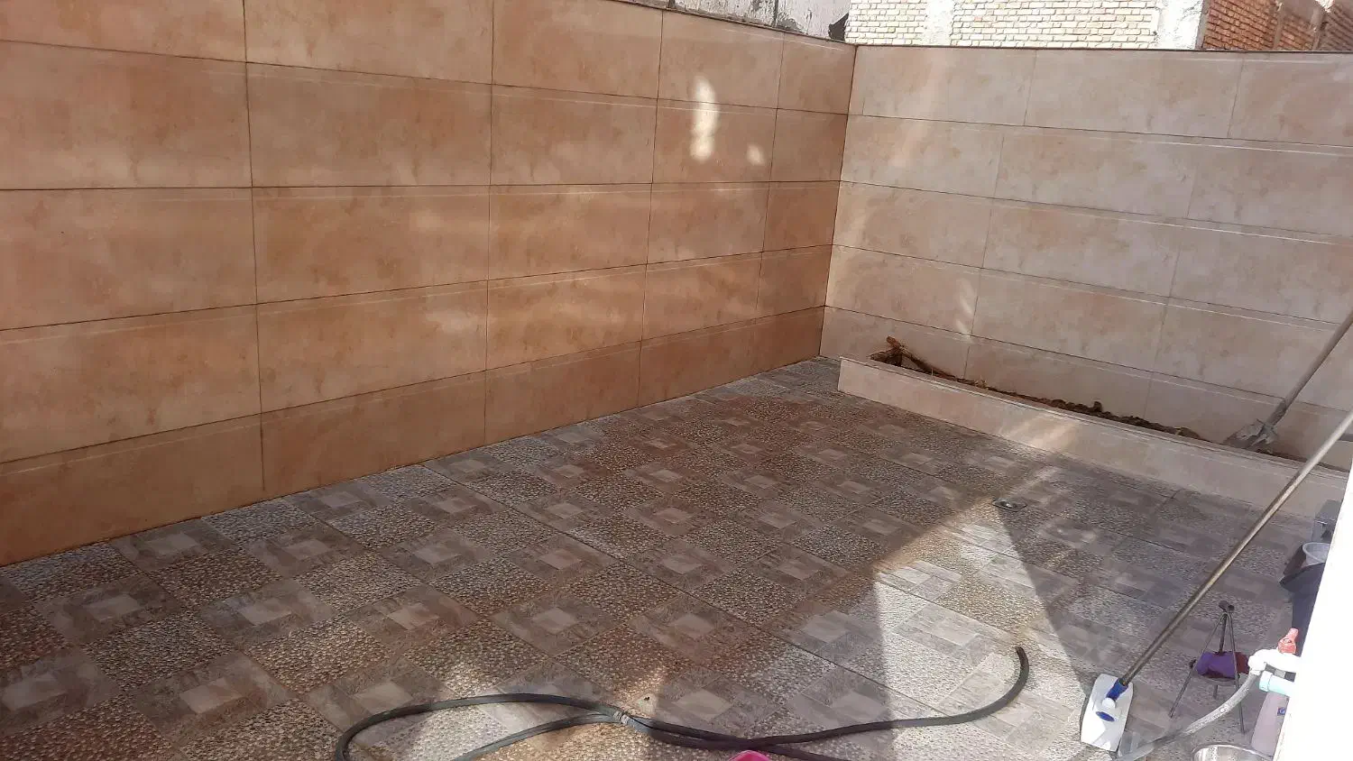 قصرشیرین ساختمان دو طبقه نوساز|فروش خانه و ویلا|قصرشیرین, |دیوار