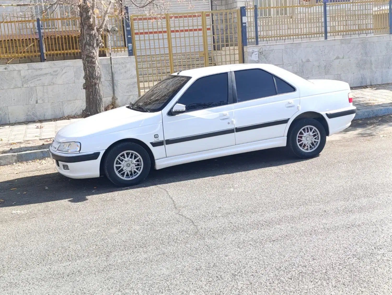 پارس ۹۸ بی رنگ|خودرو سواری و وانت|قروه, |دیوار