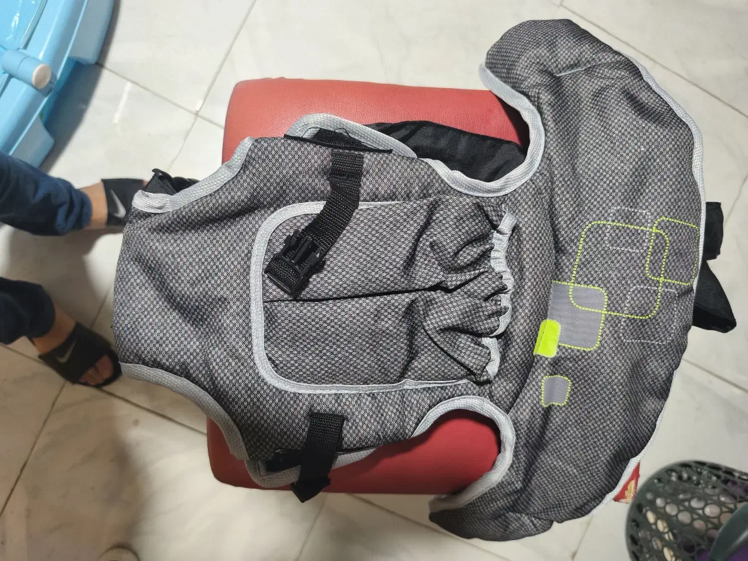 آغوشی خارجی|اسباب و اثاث بچه|مشهد, محمدآباد|دیوار