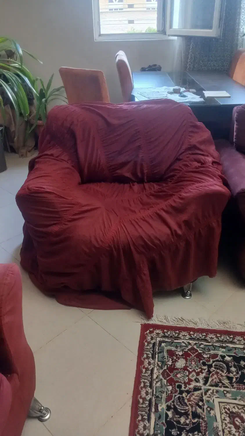 یک دست مبل با کوسن و روکش|مبلمان خانگی و میز عسلی|شیراز, مبعث|دیوار