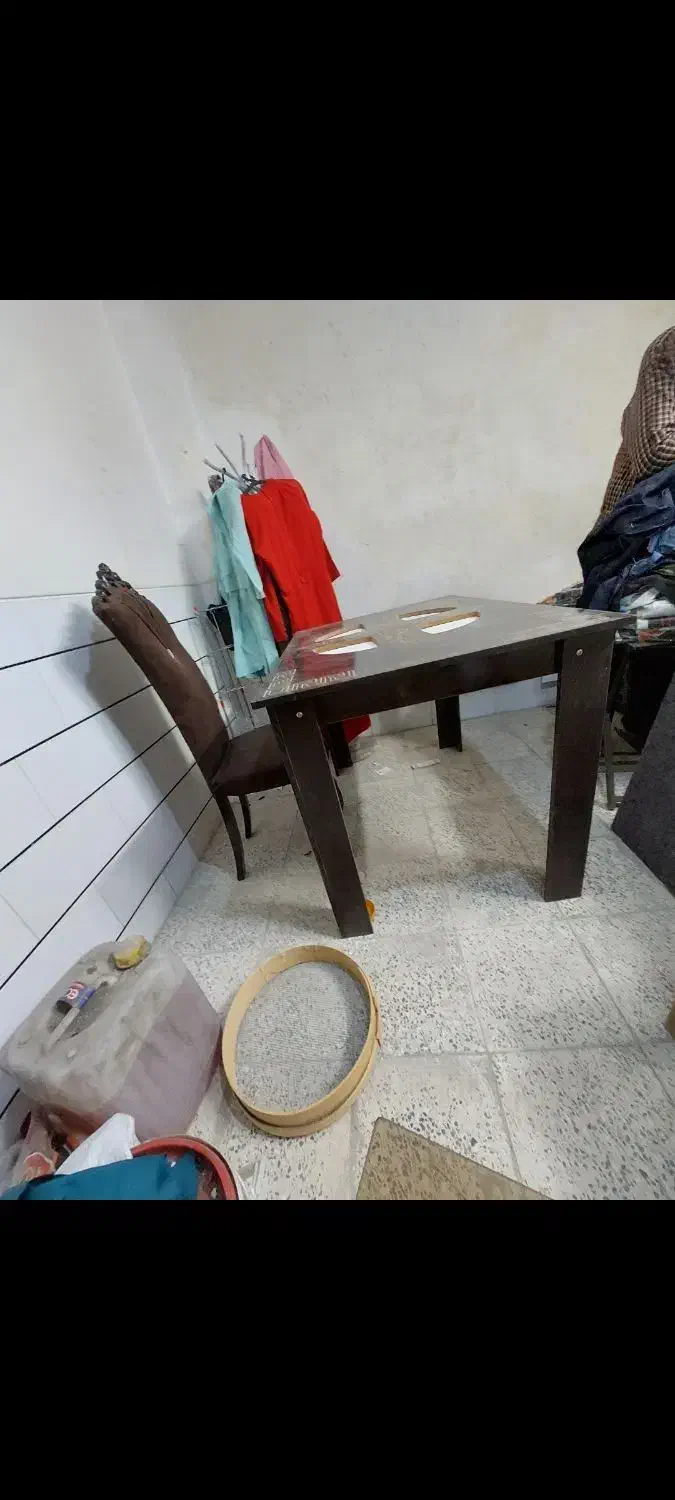 میرناهار خوری ۴نفره کاملا نو‌و‌تمیز به قیمت پایین|میز و صندلی غذاخوری|اصفهان, چرخاب|دیوار