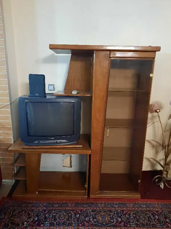 تلویزیون و میز تلویزیون|تلویزیون و پروژکتور|مشهد, کلاهدوز|دیوار