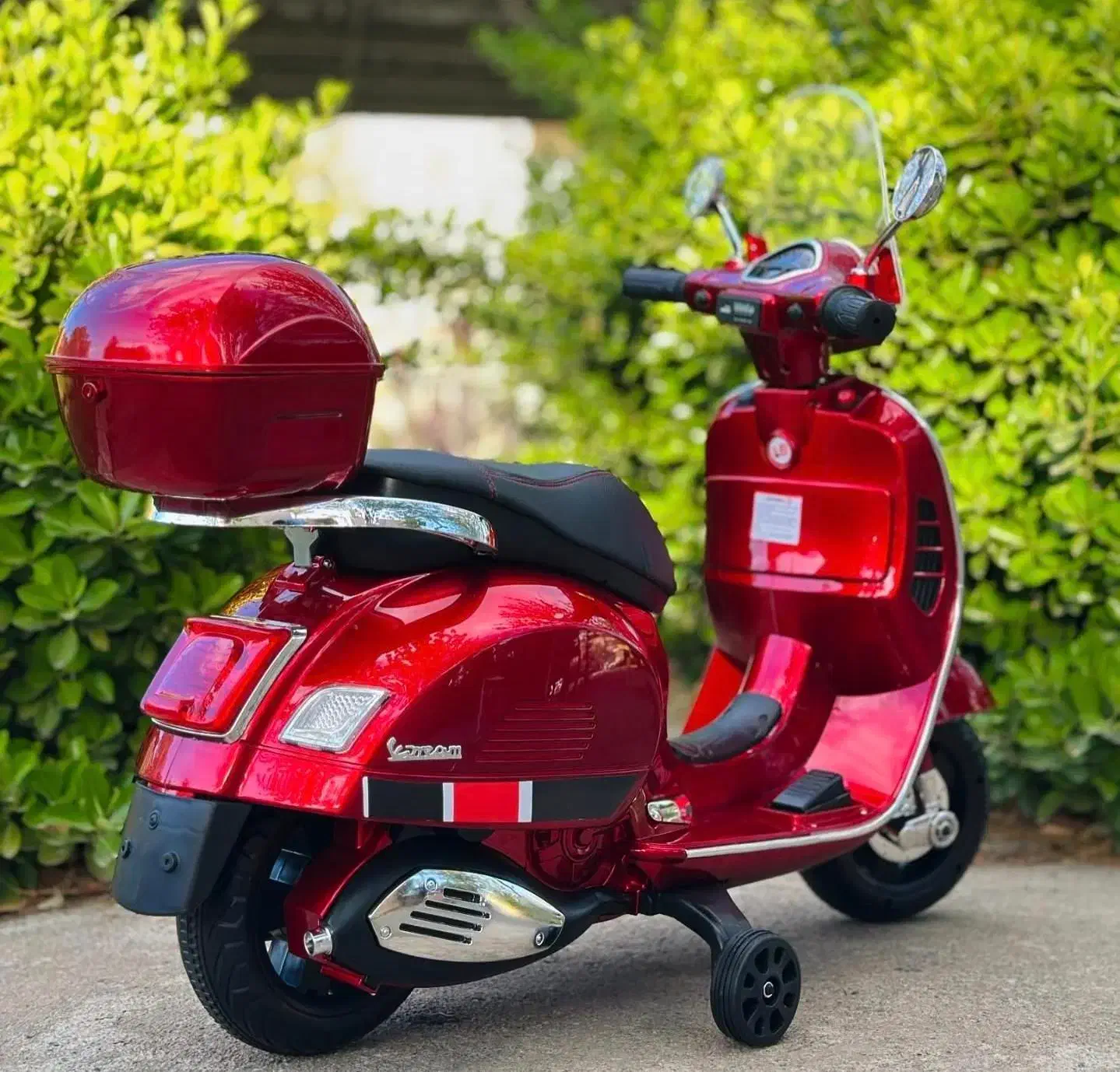 موتور شارژی بچه‌گانه وسپا|اسباب‌بازی بچه|شاهین‌شهر, الهیه|دیوار