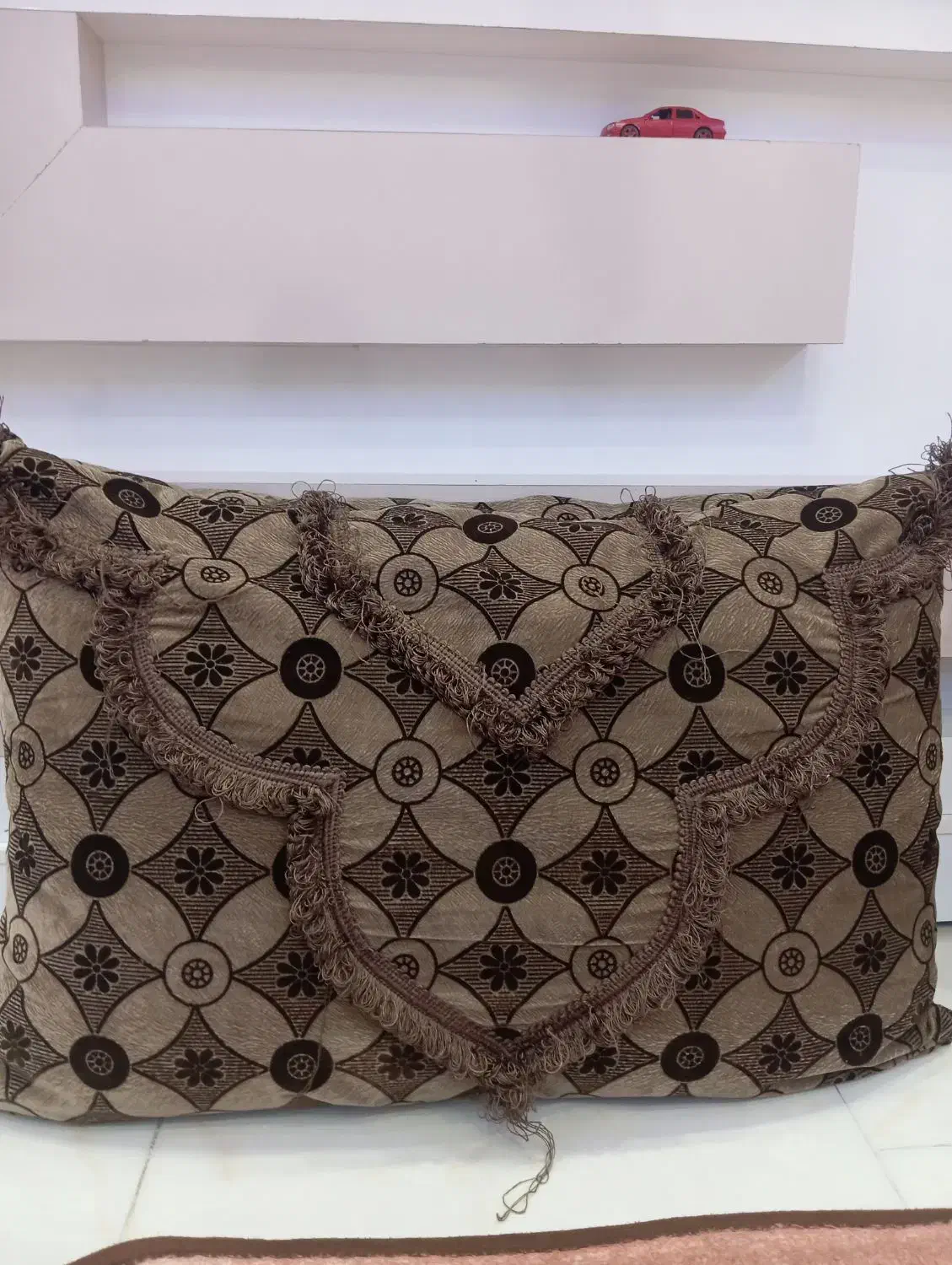 رو بالشی زخیم مناسب|رختخواب، بالش، پتو|ارومیه, |دیوار