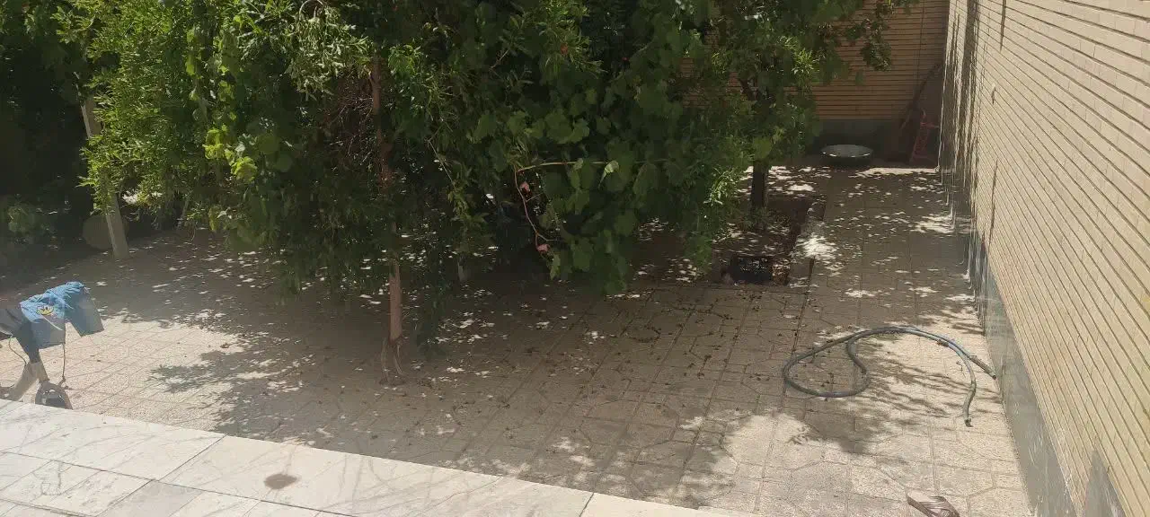 ویلایی گلدیس خیابان ابوذر ۲۰۳ متری جنوبی|فروش خانه و ویلا|شاهینشهر, شهرک گلدیس|دیوار