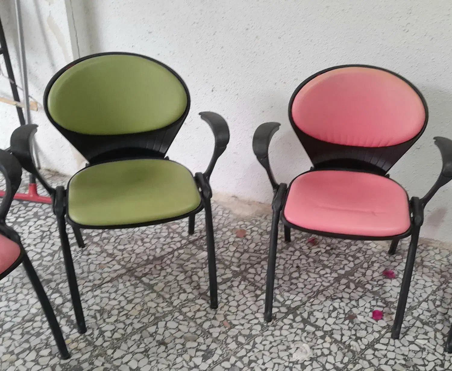 صندلی نیلپر اصل|مبلمان اداری|رشت, معلم|دیوار