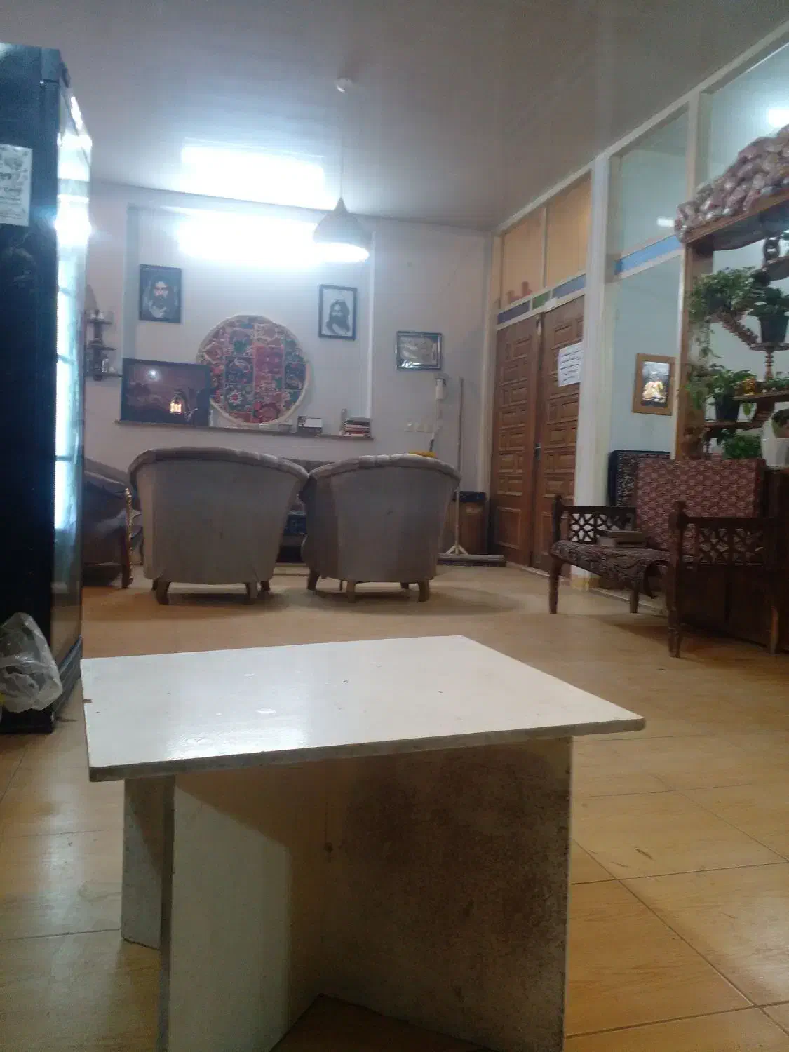 استخدام کارگر ساده ترجیا جوان زرنگ برای سفرخانه|استخدام سرایداری و نظافت|کاشان, شهرک امیرالمومنین|دیوار