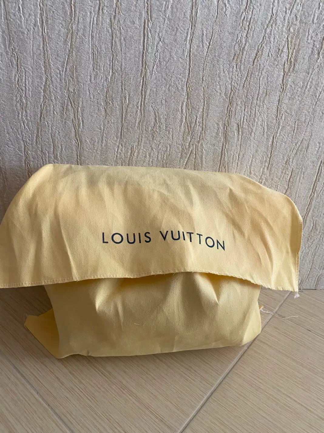 کیف مستر لویی ویتون|کیف، کفش، کمربند|مراغه, |دیوار