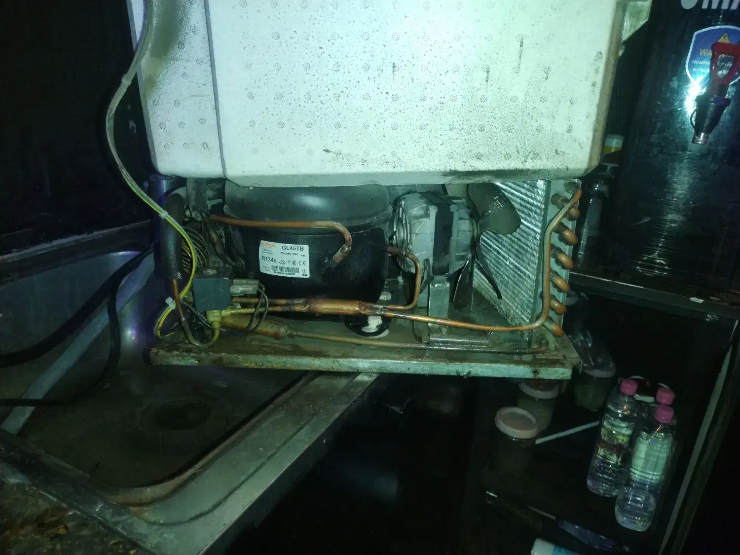 تعمیرکار یخچال تعمیرکار ساید تعمیرکار لباسشویی|خدمات پیشه و مهارت|تهران, پونک|دیوار