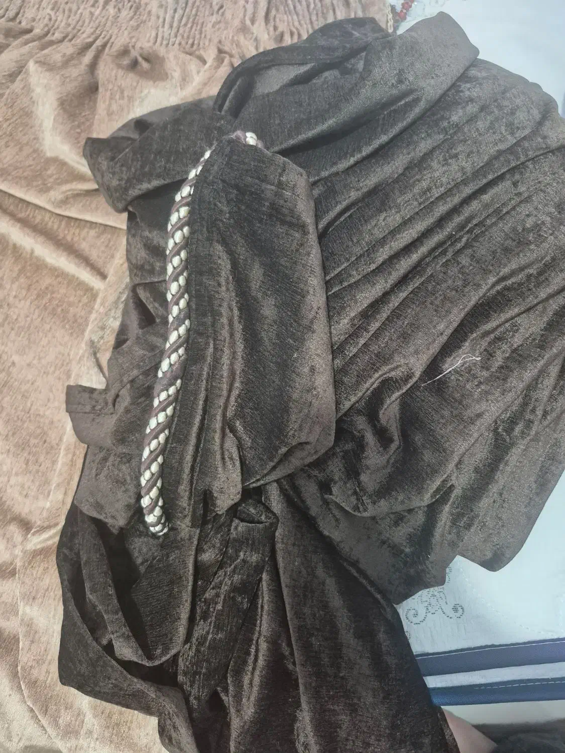 پرده حریر وکنارهای مخمل وآستری|پرده، رانر، رومیزی|شاهین‌شهر, ۹ دی|دیوار