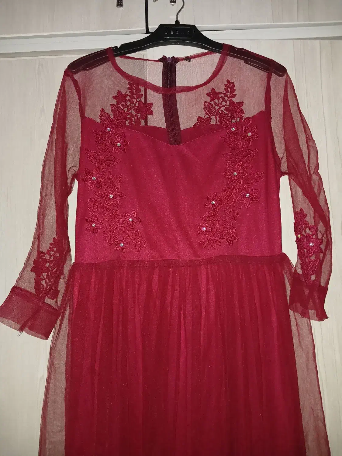 لباس مجلسی|لباس|قرچک, پویینک|دیوار