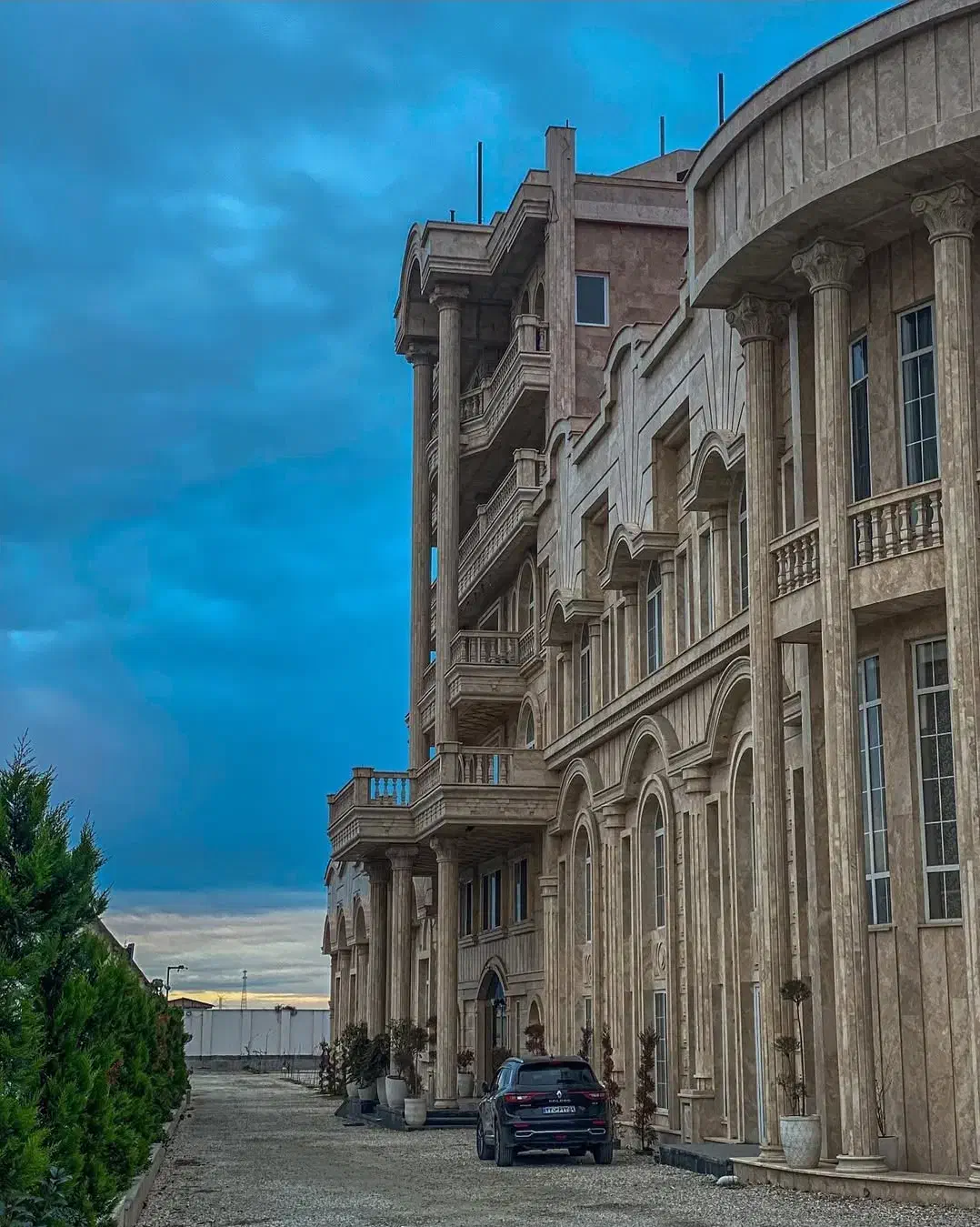 به نیروی ماهر با ظاهر آراسته وبا روابط عمومی|استخدام خدمات فروشگاه و رستوران|کردکوی, |دیوار