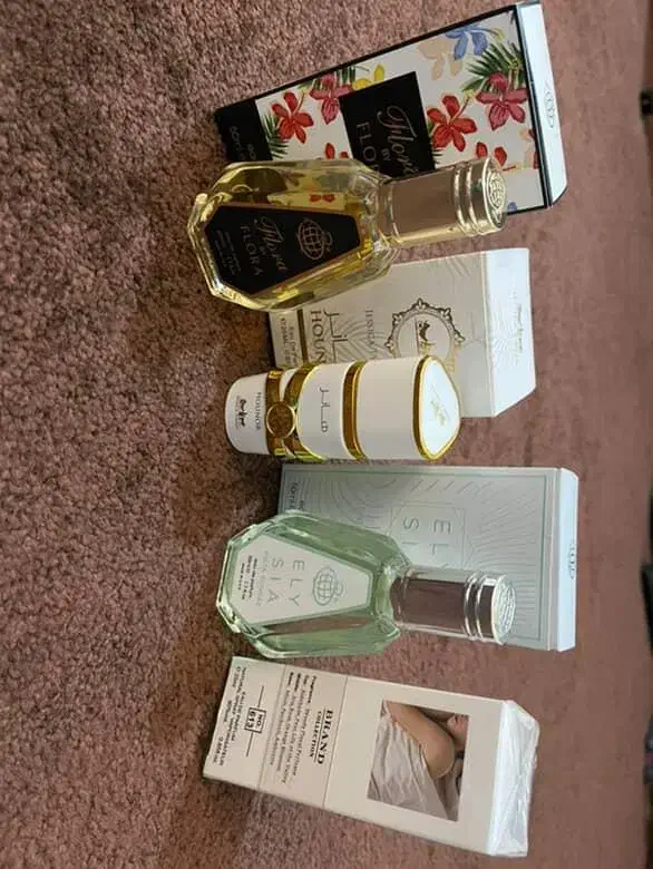 چند عدد عطر|آرایشی، بهداشتی، درمانی|اهواز, کوی ملی راه|دیوار